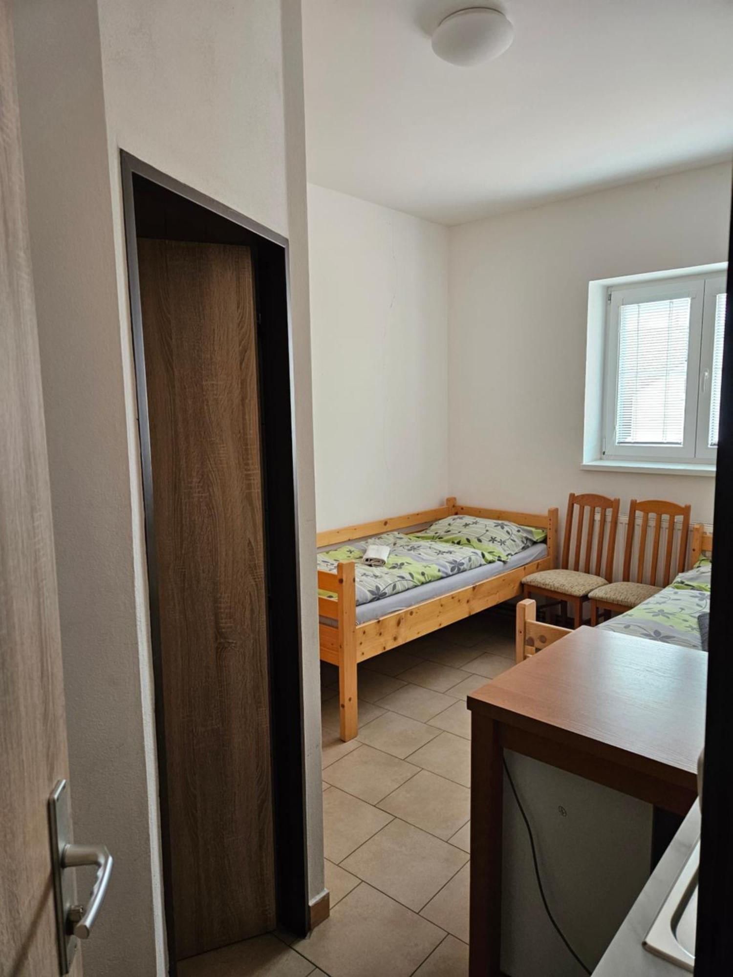 Penzion & Ubytovani Chrast  Экстерьер фото